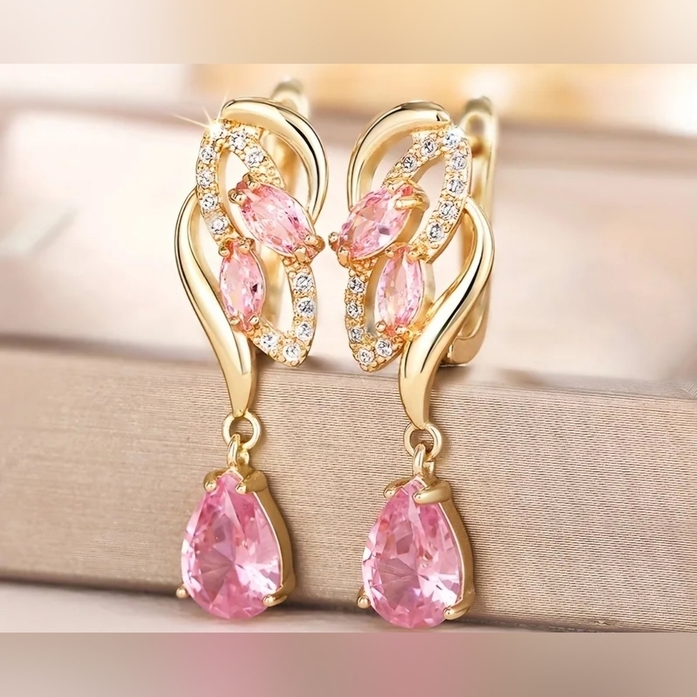 Elegant Gold and Pink Crystal Earrings NEW!